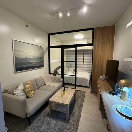 Heathers Crib In Ayala Makati City